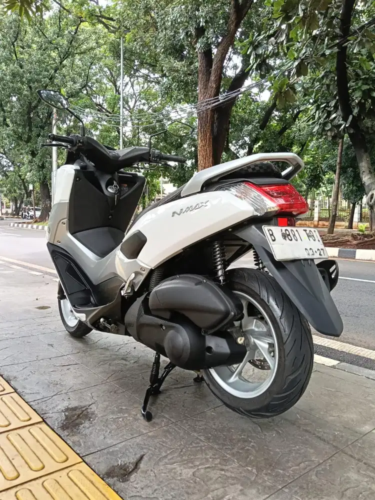DIJUAL CASH YAMAHA N MAX OLD THN 2017 PAJAK IDUP SURAT2 LENGKAP