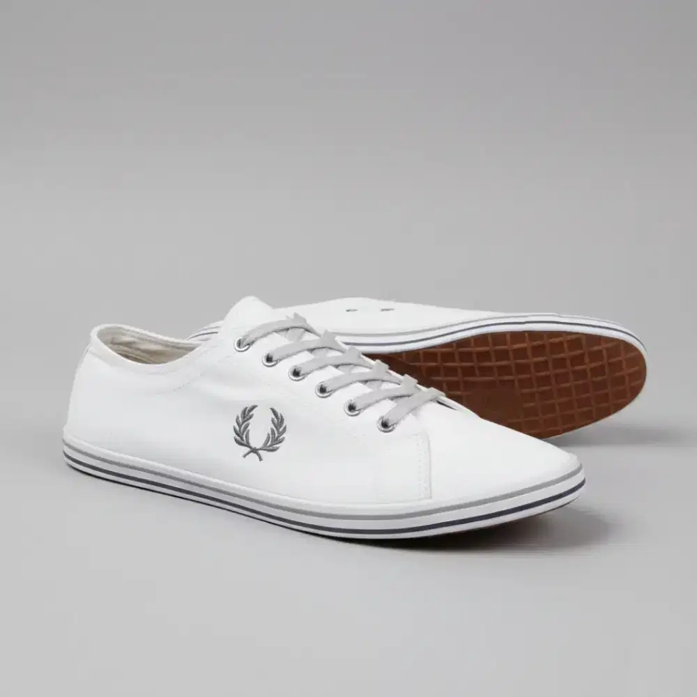 Sepatu Fred Perry sneaker Size 42cm