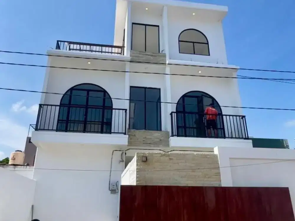 Dijual Brand New Villa Mewah Bergaya Mediterania di Ungasan