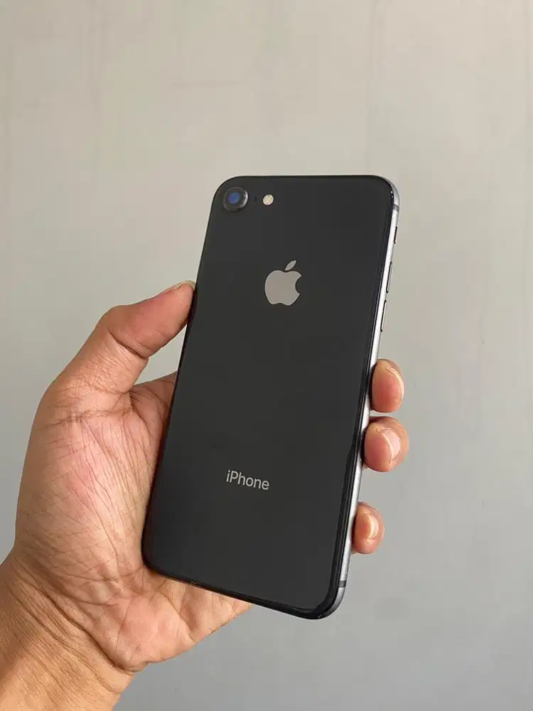 iPhone 8 64gb Space gray