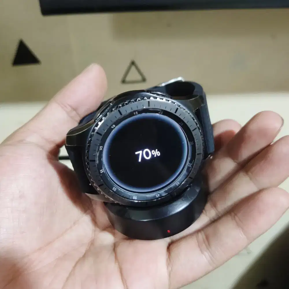 Jam tangan SAMSUNG GEAR S3 Frontier Reactivation Lock