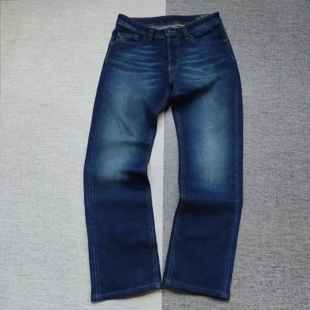 Celana Jeans DIESEL Larke Straight Size 32cm