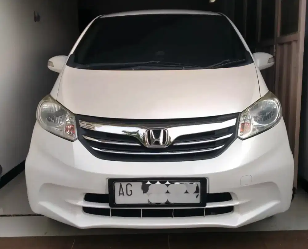 Honda Freed 2012 Bensin