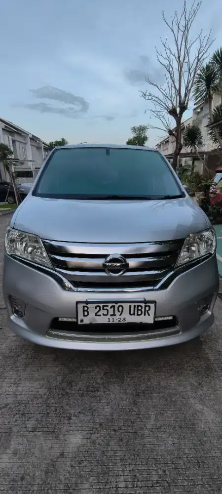 Nissan Serena HWS Istimewa