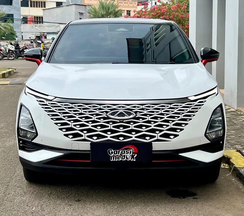 Chery Omoda 5 RZ Luxury 2023 Antik Low KM Murah Bekas Putih Ganjil Top