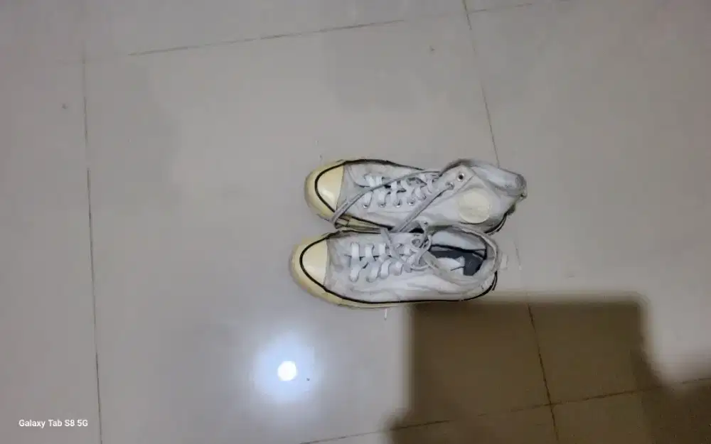 Sepatu Putih Converse