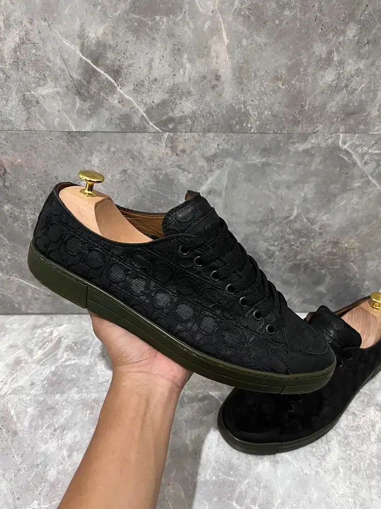 Sepatu Ferragamo Original Sneaker Casual prelov nolouis gucci lv bally