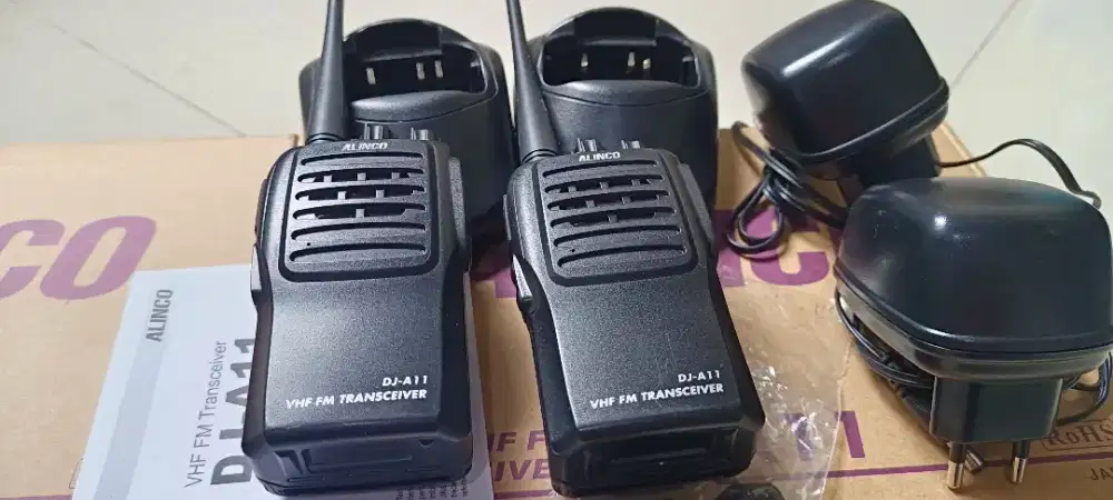 Handy talky Alinco DJ A100 japan VHF