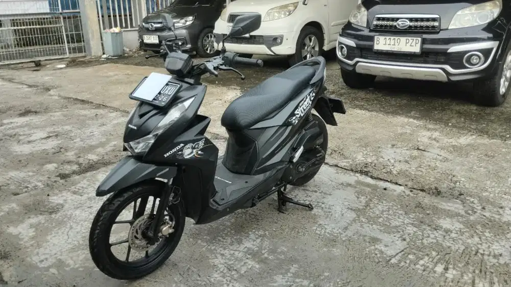 Honda beat street 2021