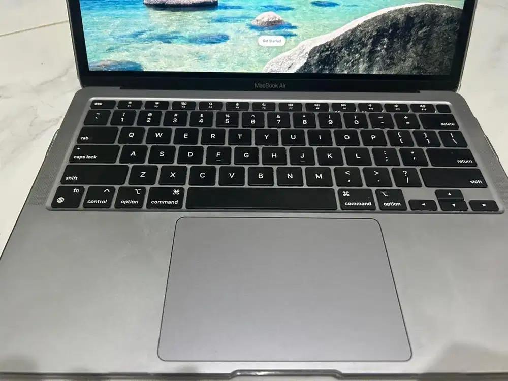 Macbook Air M1 8GB/256GB