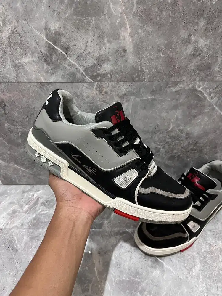Sepatu Louis Vuitton Trainer Original sneaker casual lv prelov no gucc