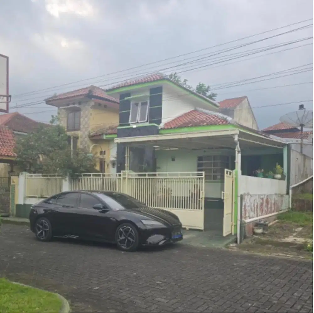 RUMAH DIJUAL LOKASI STRATEGIS