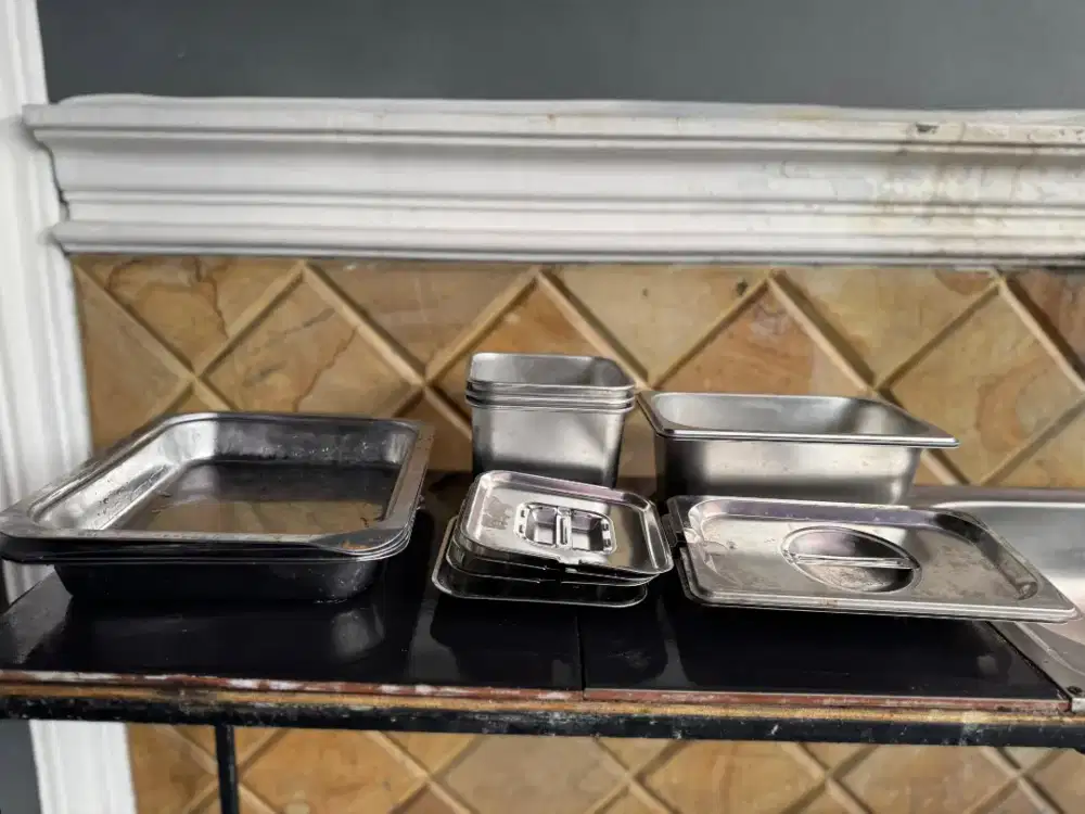 Tempat makanan serba guna stainless