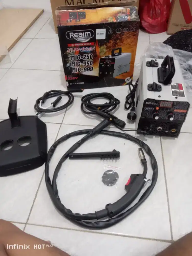 mesin las listrik REAM  900 Wat mig 250 V dan mma
