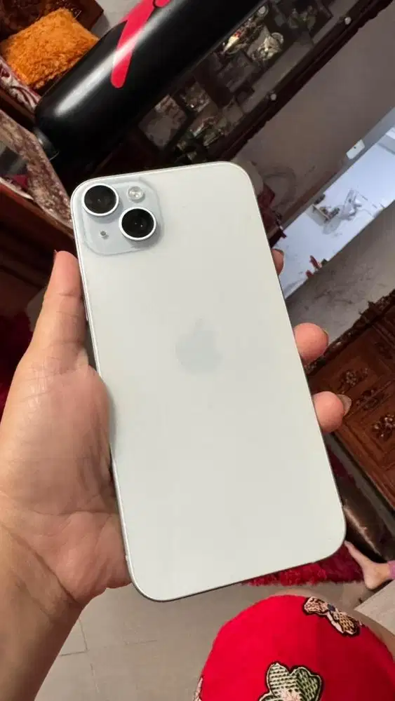 Iphone 15 Plus warna blue