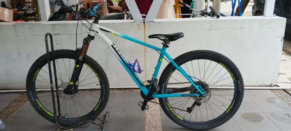 Sepeda MTB Polygon Xtrada 5 White Tosca 2020