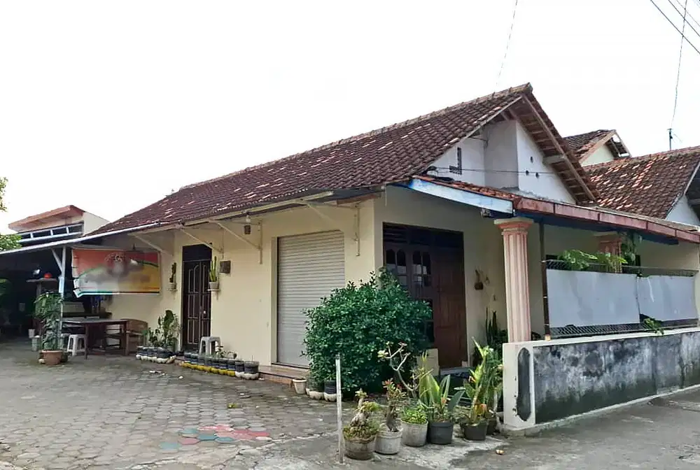 Rumah Apik Strategis dekat Soto Kadipiro