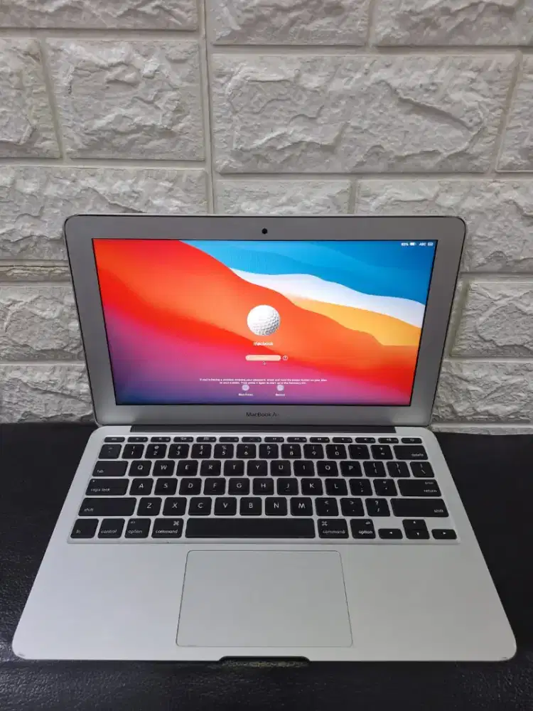 Jual Cepat MacBook Air 11inch 2014 
i5
4gb/128gb
cc:172/
