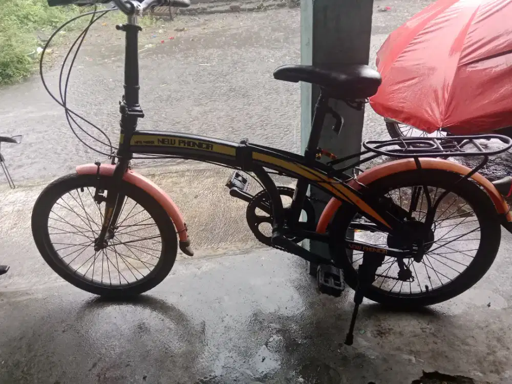 Sepeda lipat ukuran 20  msh ok pnya bosss