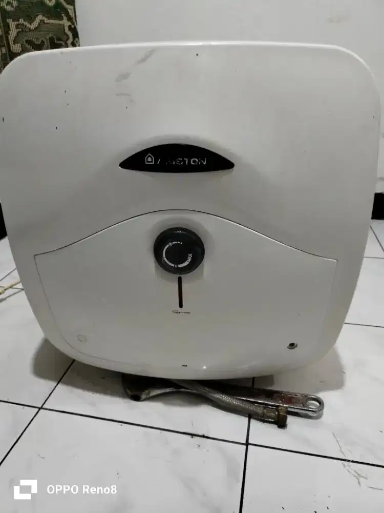 water heater ARISTONA
