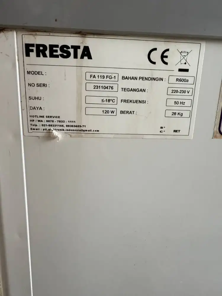 Fresta freezer kaca geser