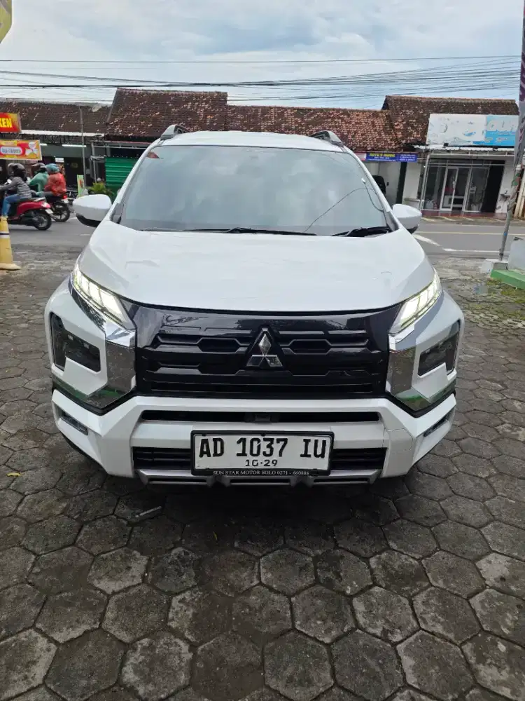 Xpander cross matic tahun 2024