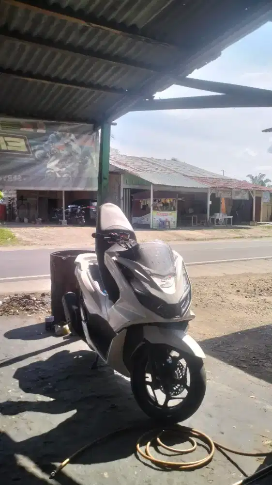 Judulnya jual ini terus ganti yg baru