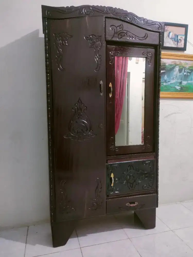 LEMARI 2 PNTU JAMAN JUAL CEPAT