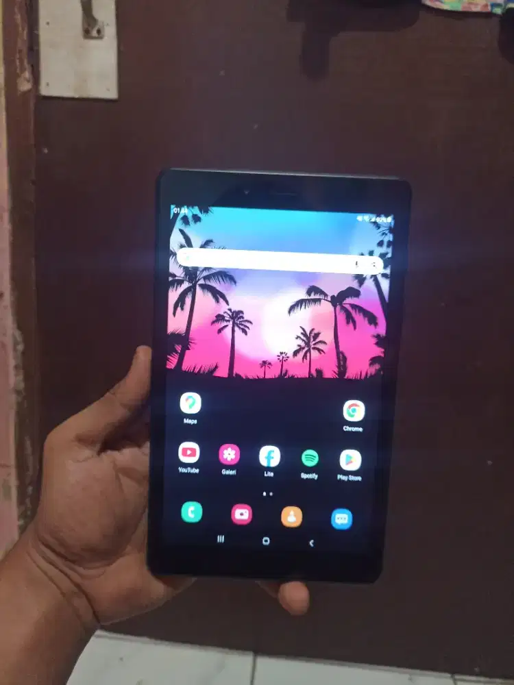 Samsung tab A8 orian