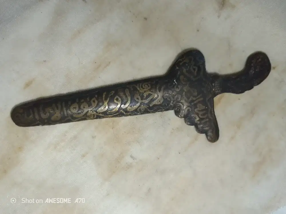 Keris nogososro Kuningan atau kembang Khan thil Kuningan antik.