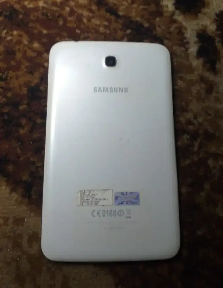 Tablet Samsung SM-T211