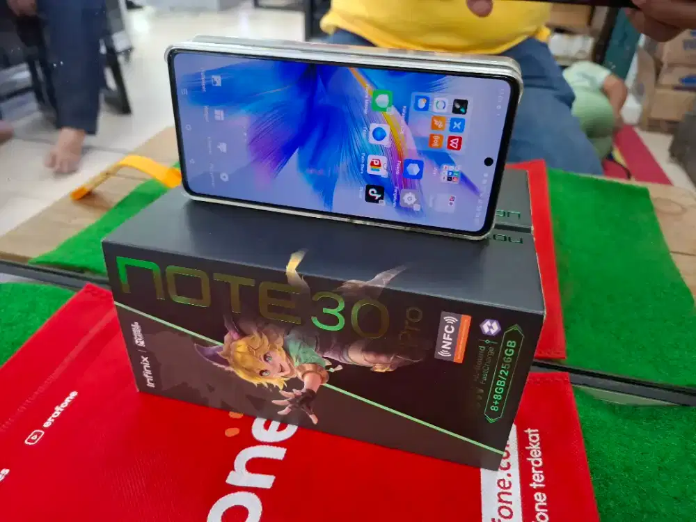 INFINIX Note 30 Pro 8/256 gb lengkap mulus no minus