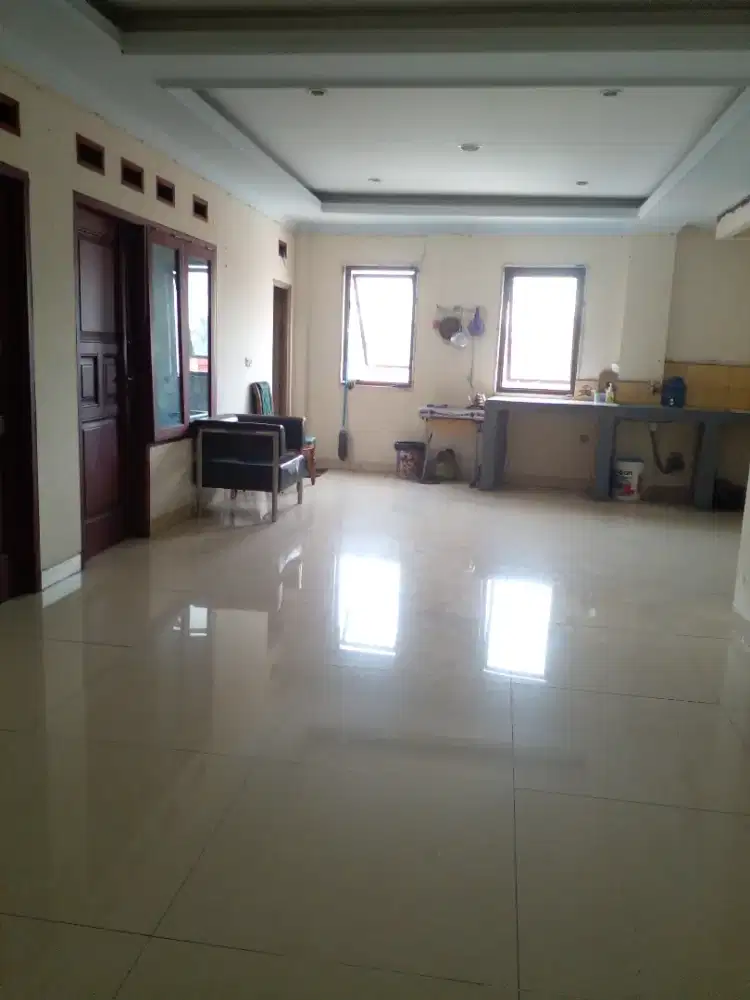 Kost Putra. CBD Ciledug