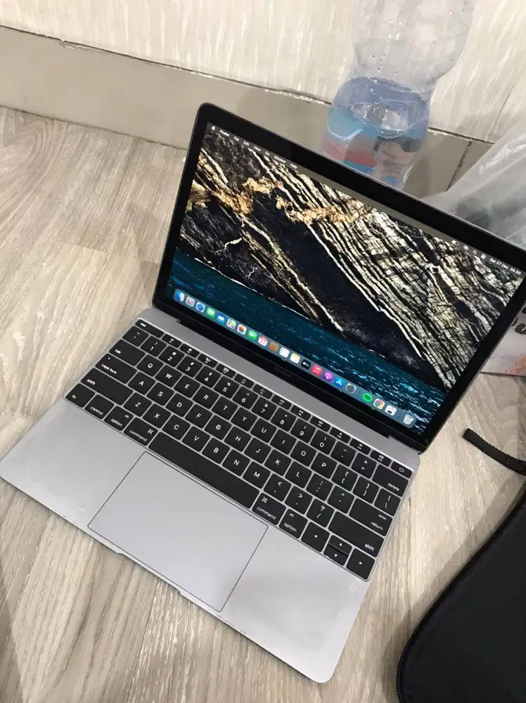 MacBook retina 2015 cocok untuk kuliah, sekolah, dan office