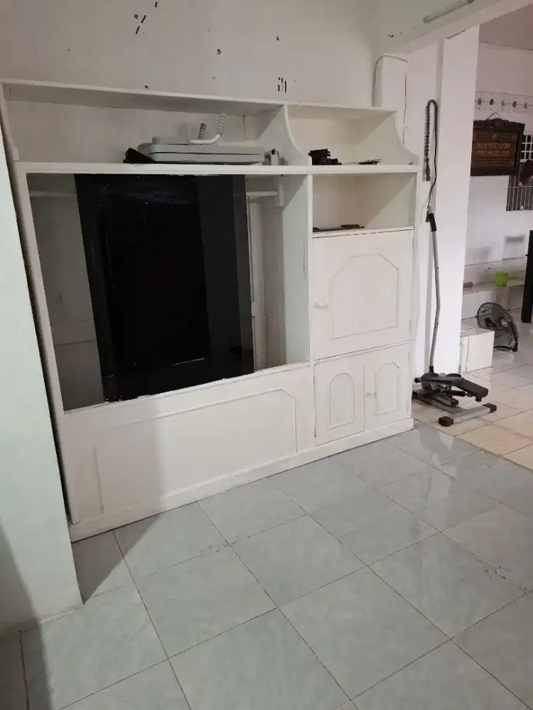 Jual butuh lemari baju nego