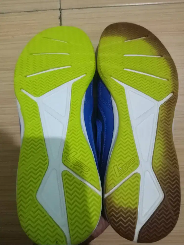 Sepatu Futsal Merk Legas