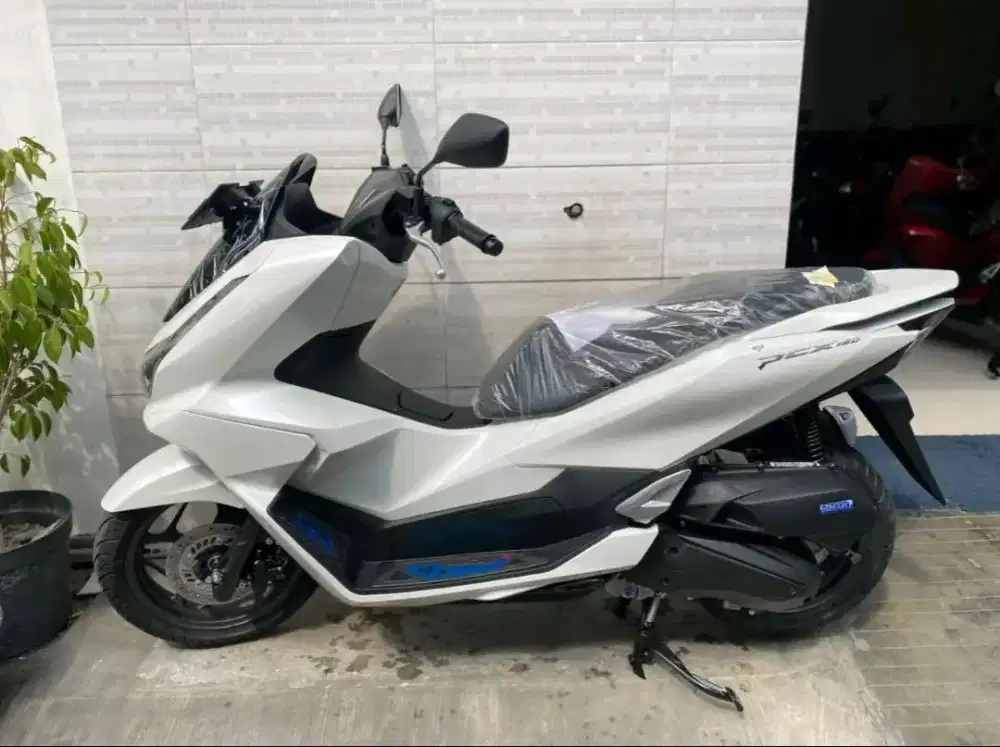 HONDA PCX 160 CBS WHITE