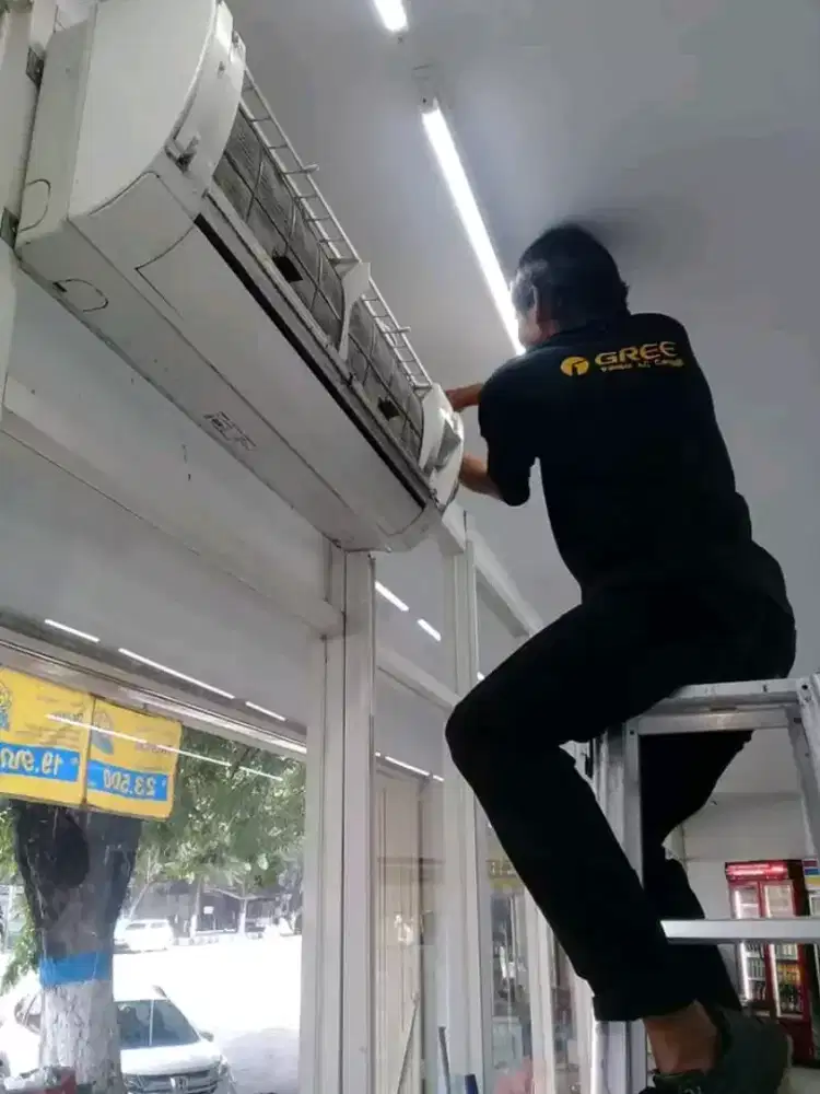 Service AC bongkar pasang AC