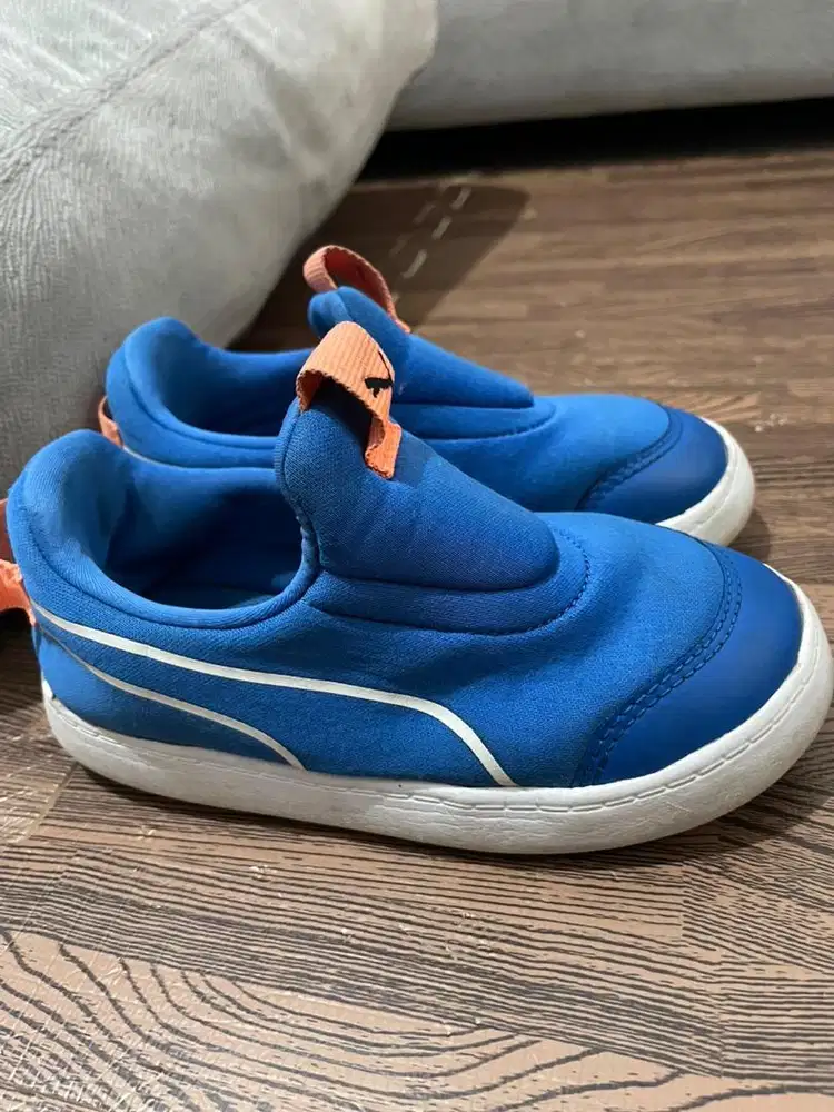 Sepatu Anak Puma Courtflex V2 Slip On Size 8