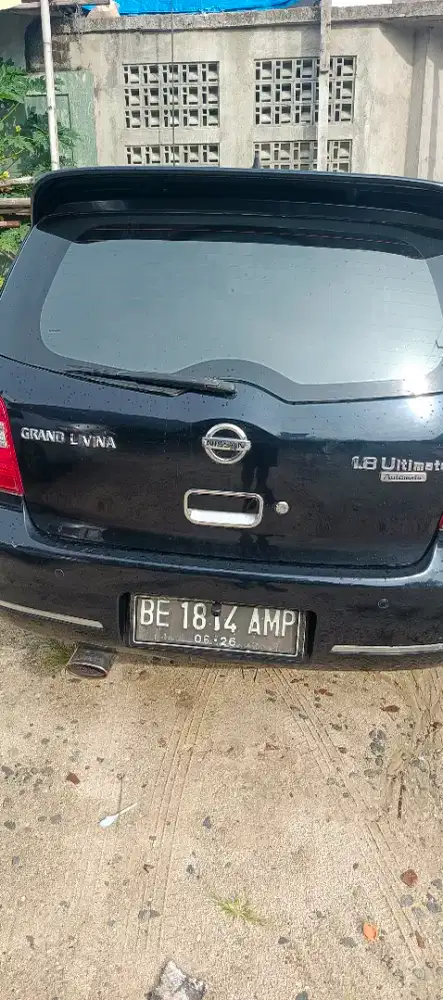 Grand livina 1,8 matik  ultimate