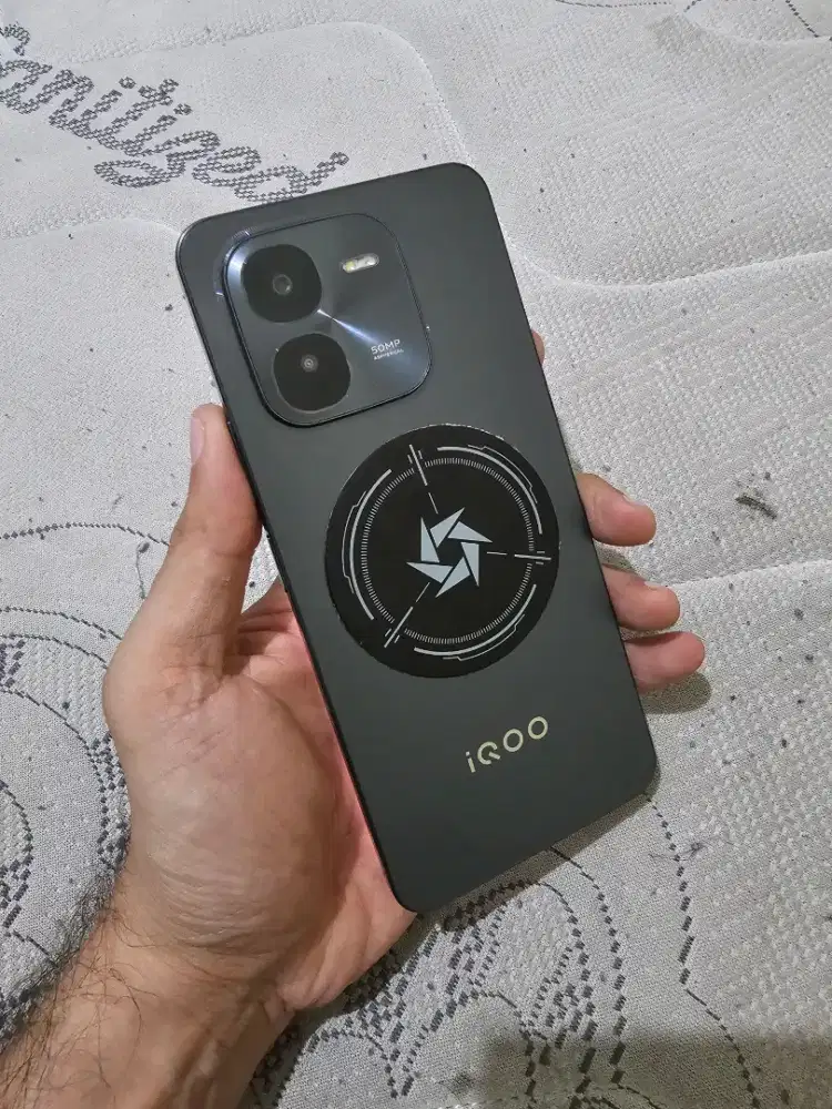 iqoo Z9x 5G  8/128 lengkap normal bs tt