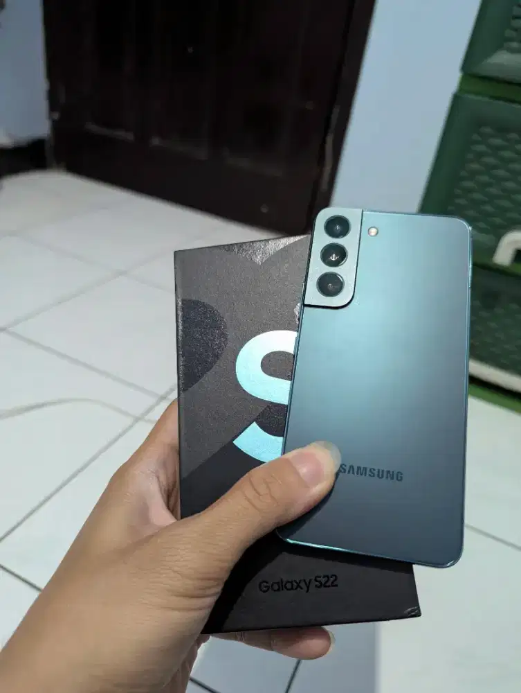 Samsung S22 5g 8/128 S 22