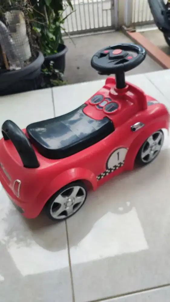 Mobilan, otoped mainan anak