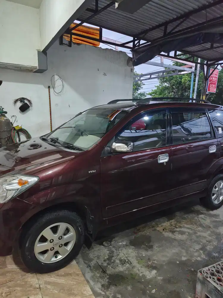Toyota Avanza 2010 Bensin