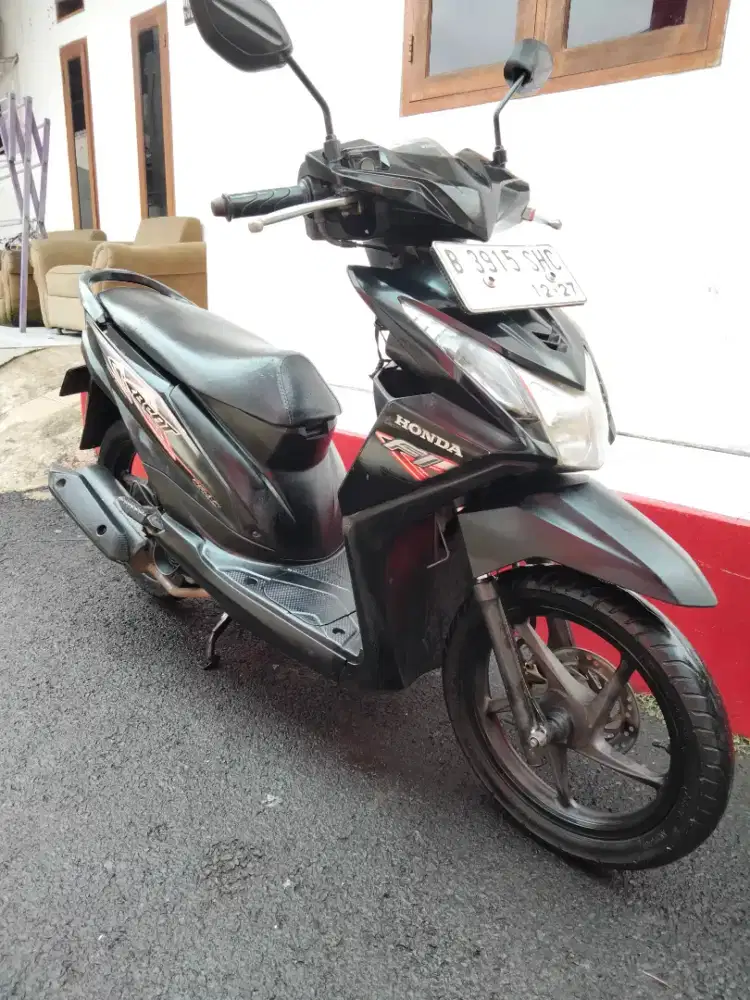 Honda Beat FI tahun 2012 siap pakai
