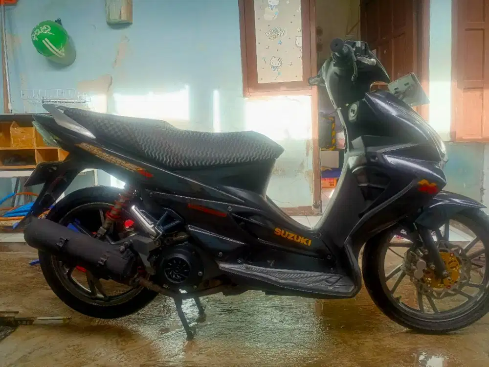 SKYWAVE Di jual Motor skywave pajak hidup panjang surat lengkap nego