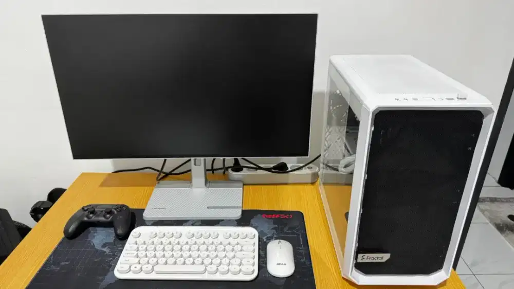 PC Gaming White Build Elegan