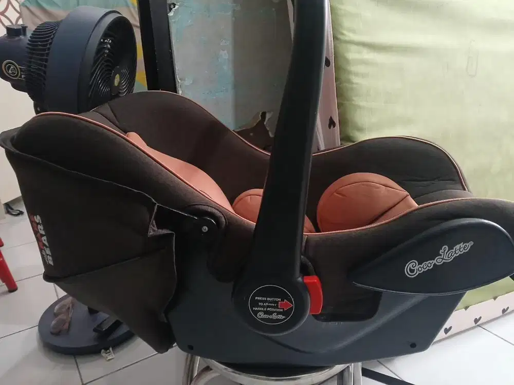 Coco Latte car seat newborn