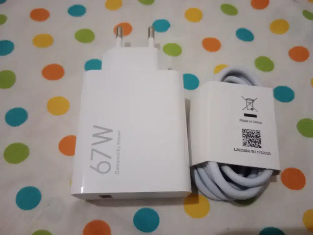 Charger Original bawaan Poco F4 67Watt Turbo Charge