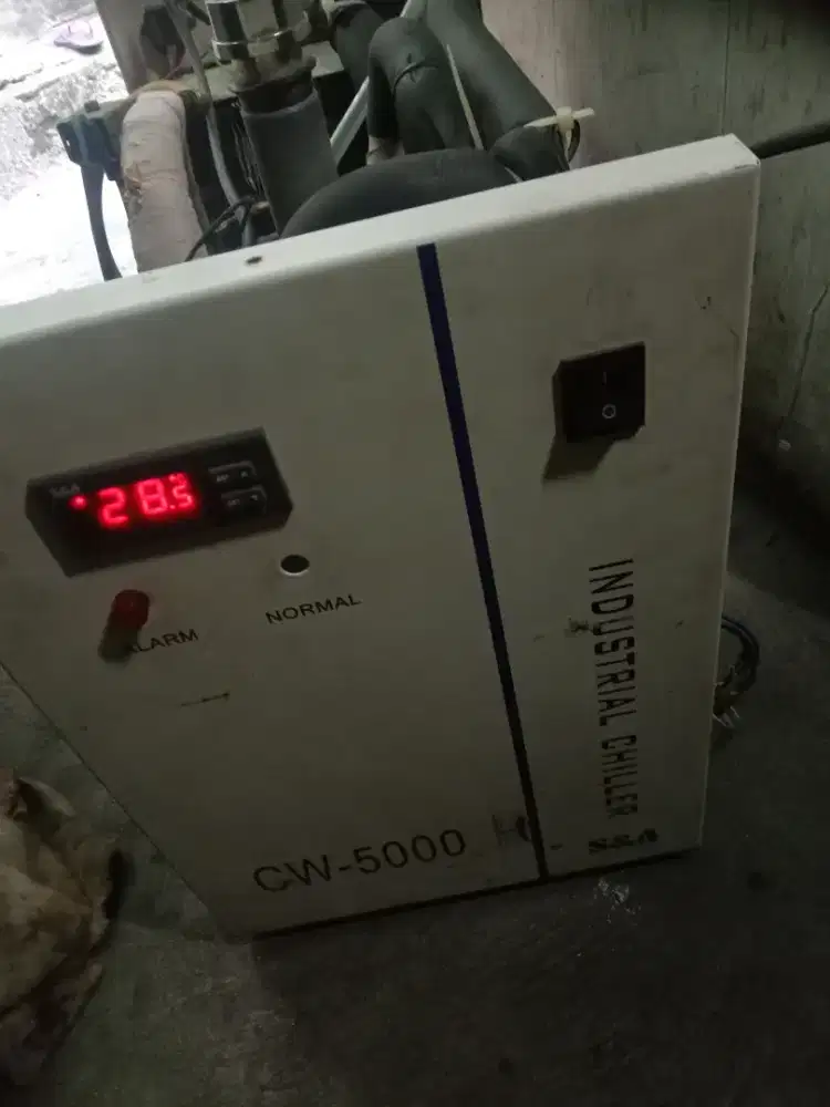 Chiller. Water chiller. Colled. Pendingin